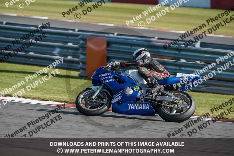 donington no limits trackday;donington park photographs;donington trackday photographs;no limits trackdays;peter wileman photography;trackday digital images;trackday photos